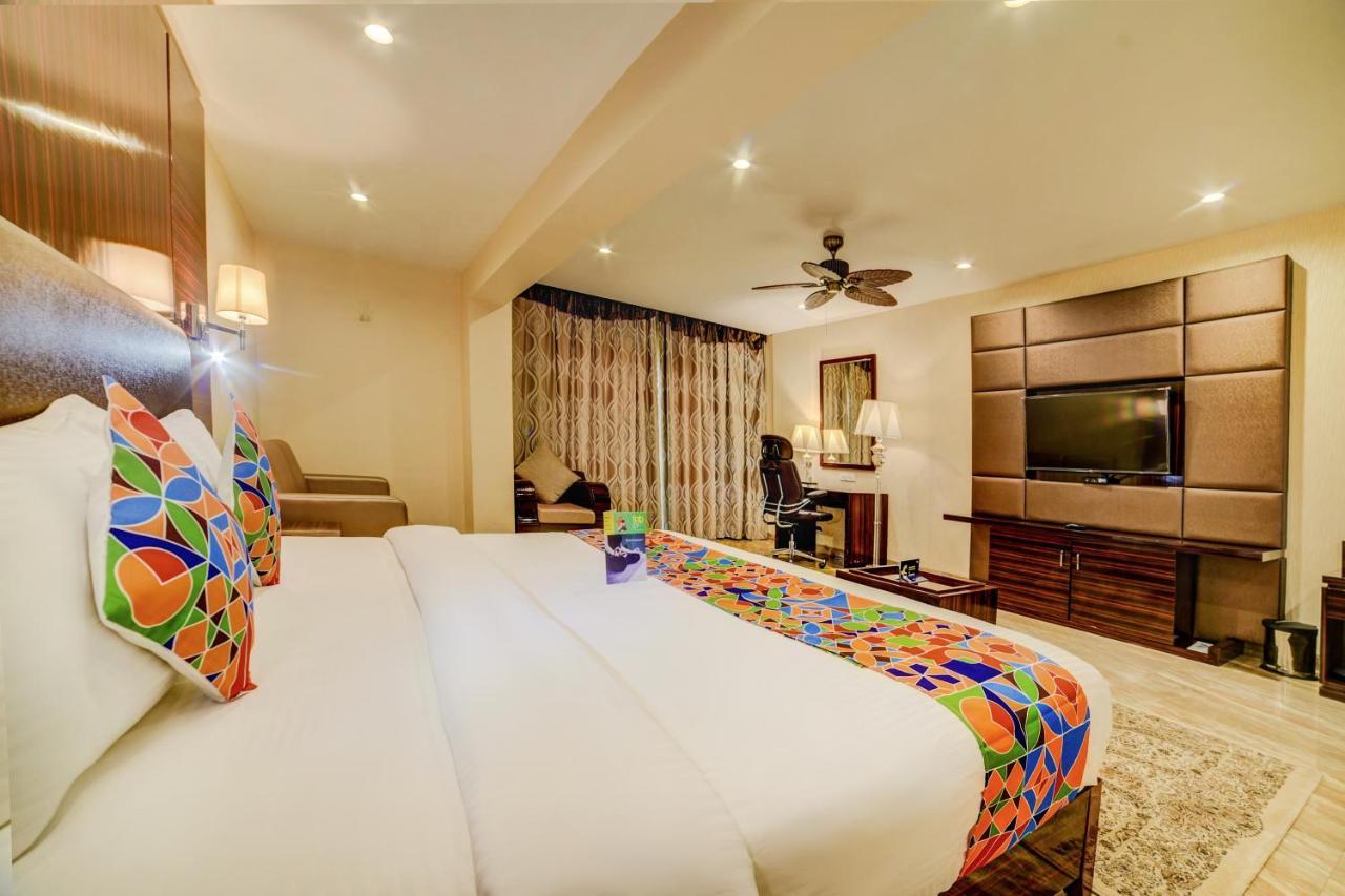 Fabhotel Prime Sarala Crown With Pool - Nr Calangute Beach Luaran gambar