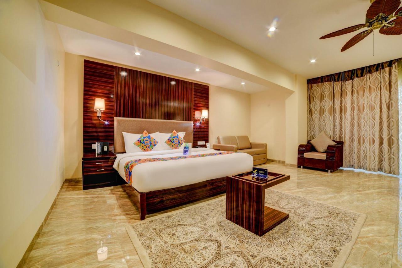 Fabhotel Prime Sarala Crown With Pool - Nr Calangute Beach Luaran gambar