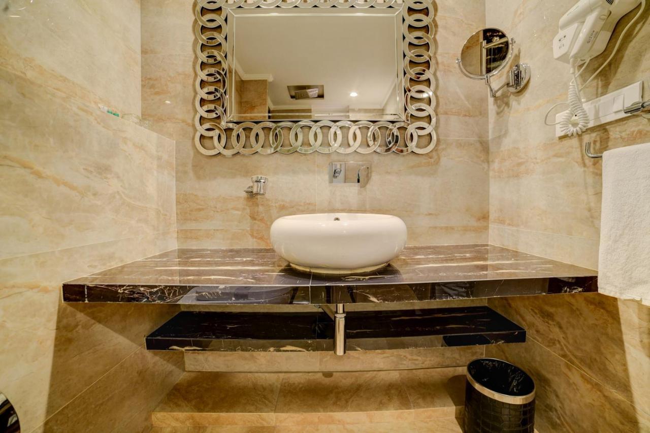 Fabhotel Prime Sarala Crown With Pool - Nr Calangute Beach Luaran gambar