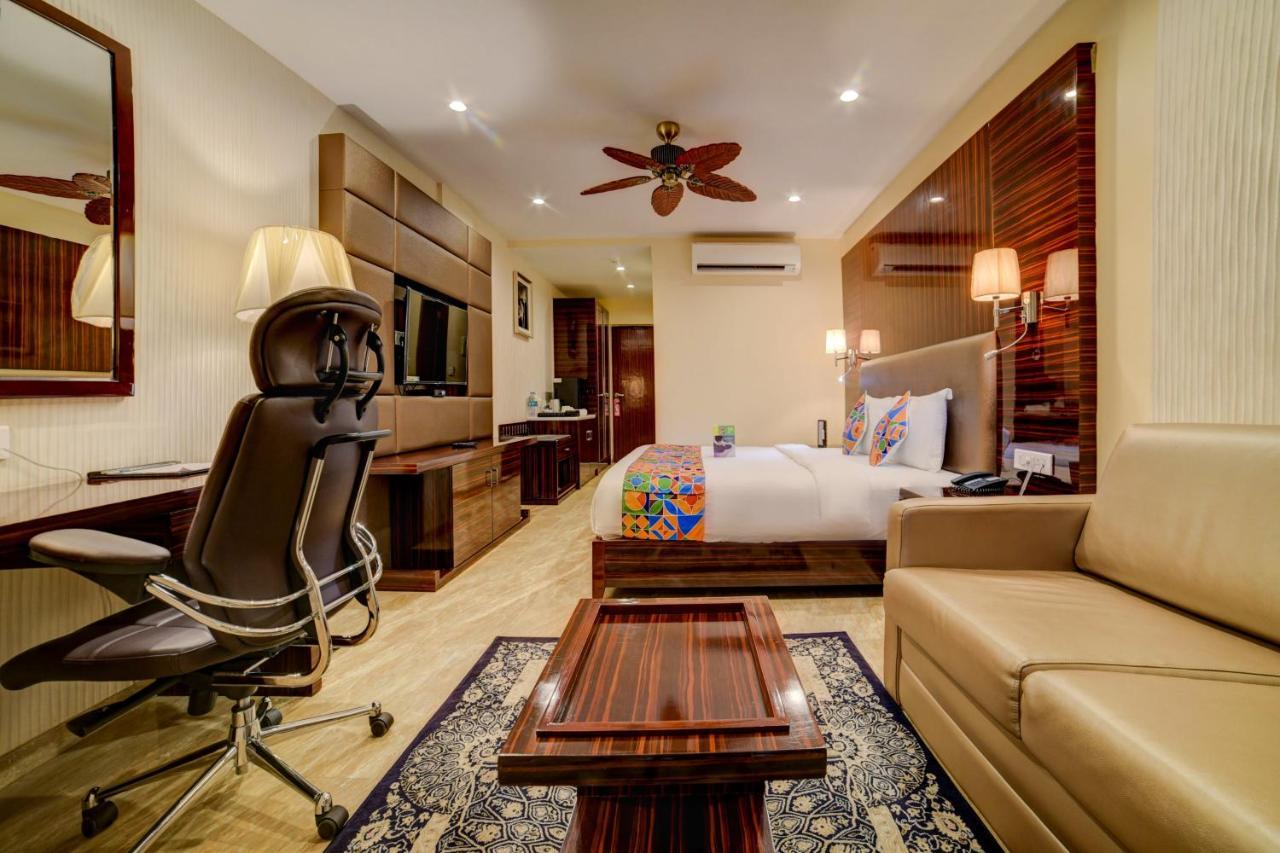 Fabhotel Prime Sarala Crown With Pool - Nr Calangute Beach Luaran gambar