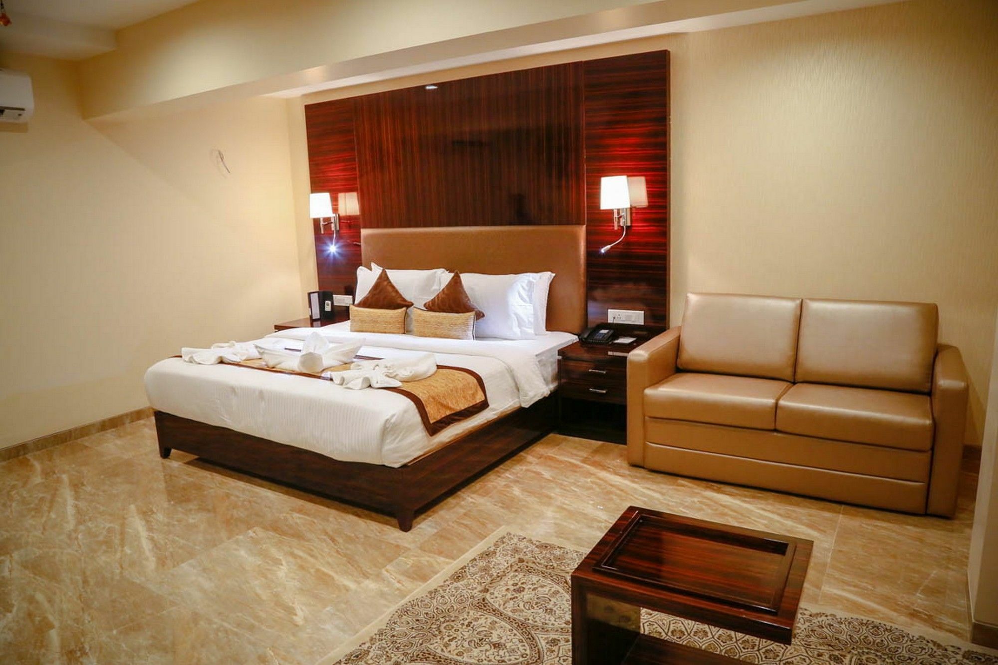 Fabhotel Prime Sarala Crown With Pool - Nr Calangute Beach Luaran gambar